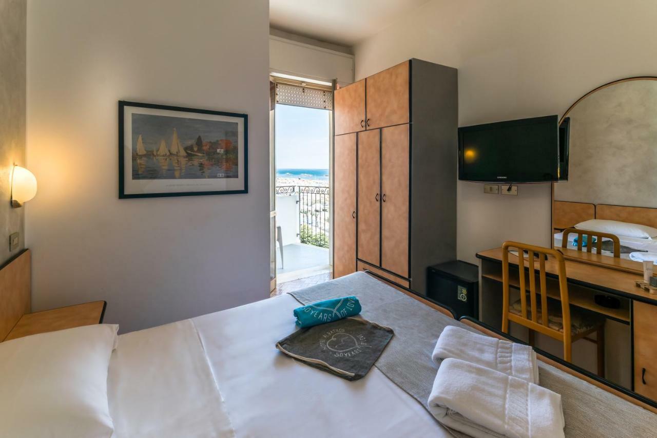 Hotel Albatros Rimini Zewnętrze zdjęcie